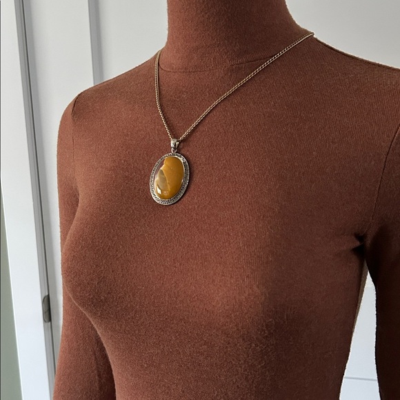 RW&Co Umber Turtleneck Pullover - Picture 5 of 10